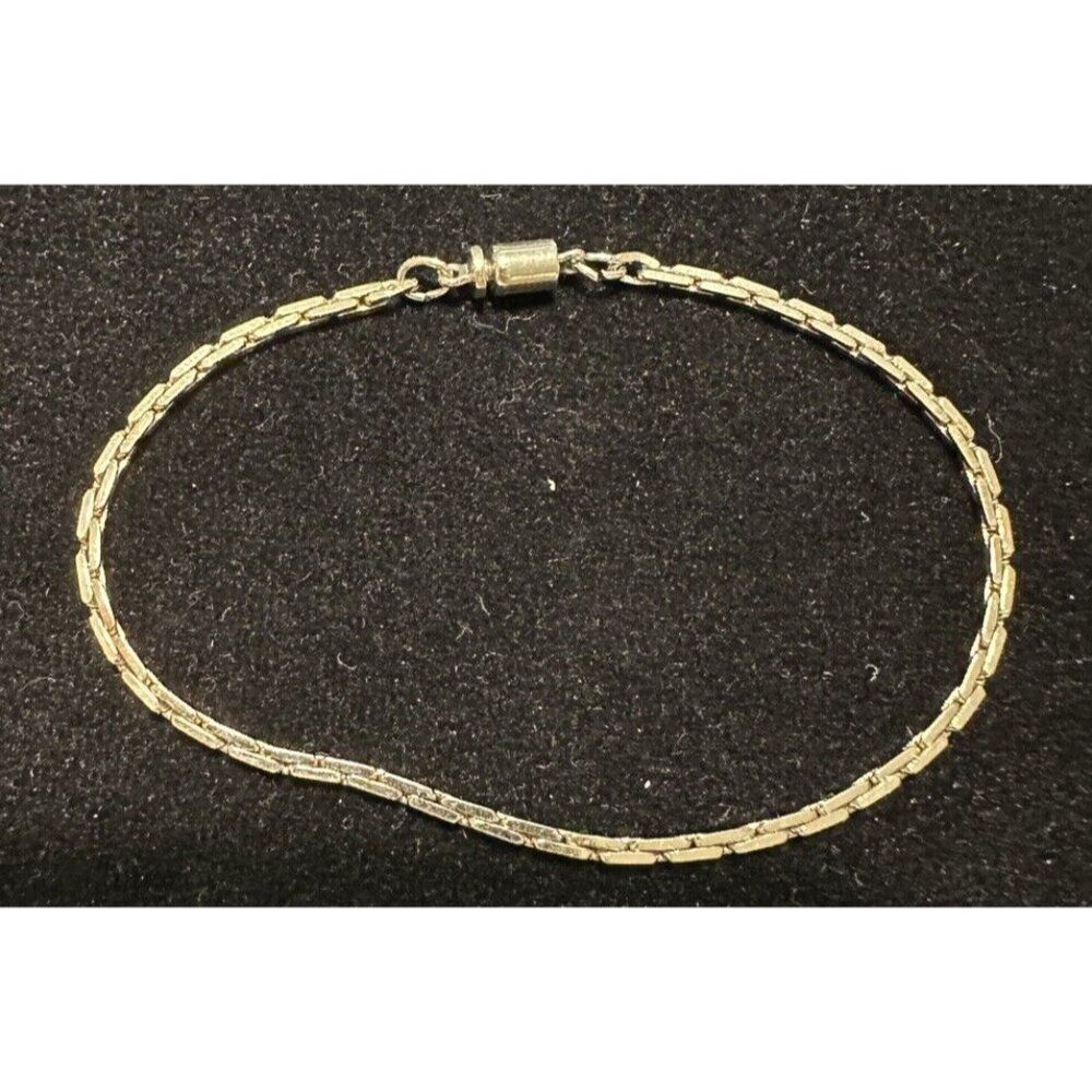 gold tone chain bracelet breakaway clasp Safety